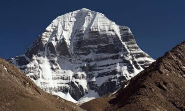 Kailash Mansarovar Yatra Package by Helicopter from Lucknow – 08 Nights / 09 Days